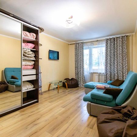 Kvartirkoff Na Geroev Dnepra 36 B Kiev Exterior foto